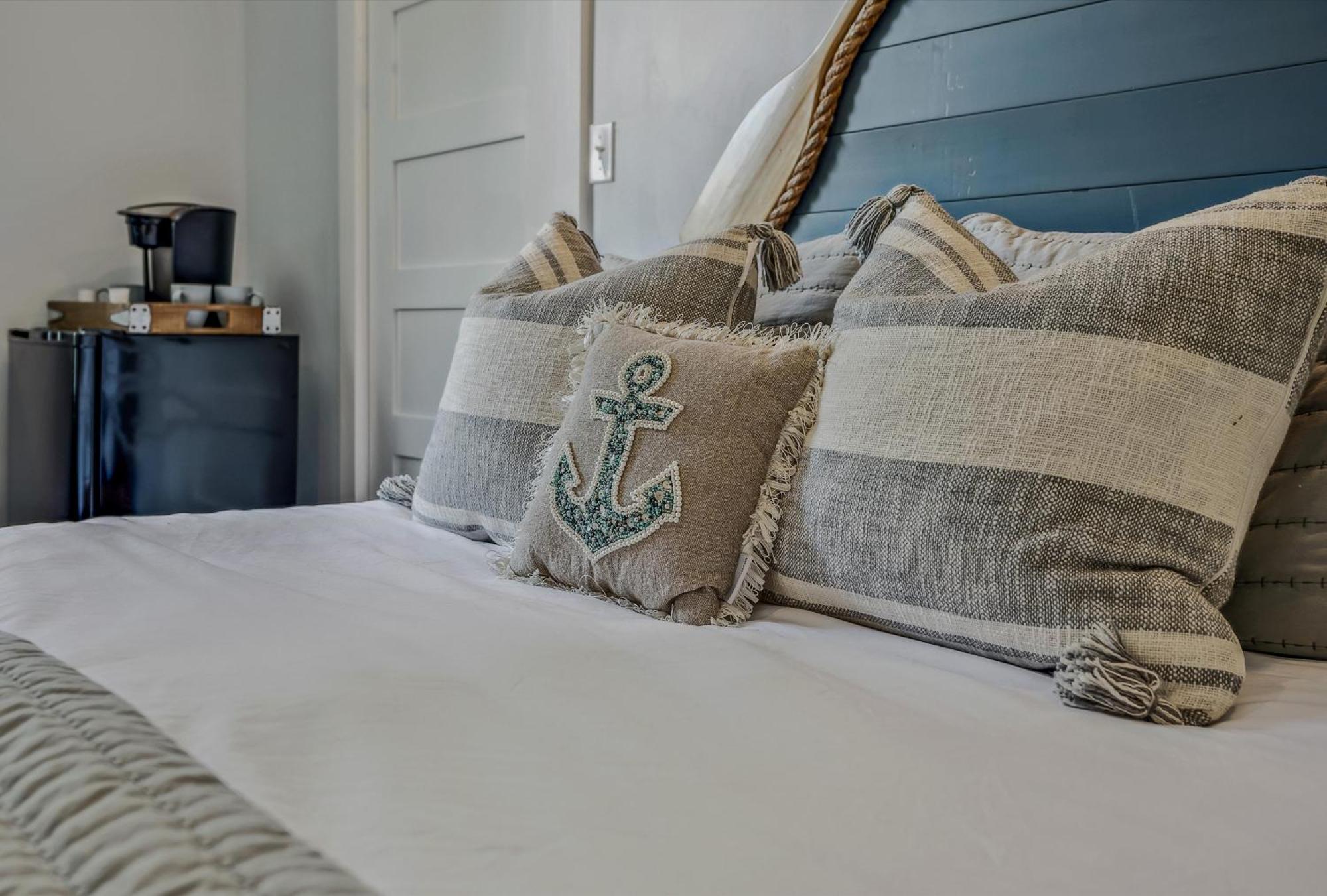 The Grand Castalian Inn Bed And Breakfast Бъркли Спрингс Екстериор снимка