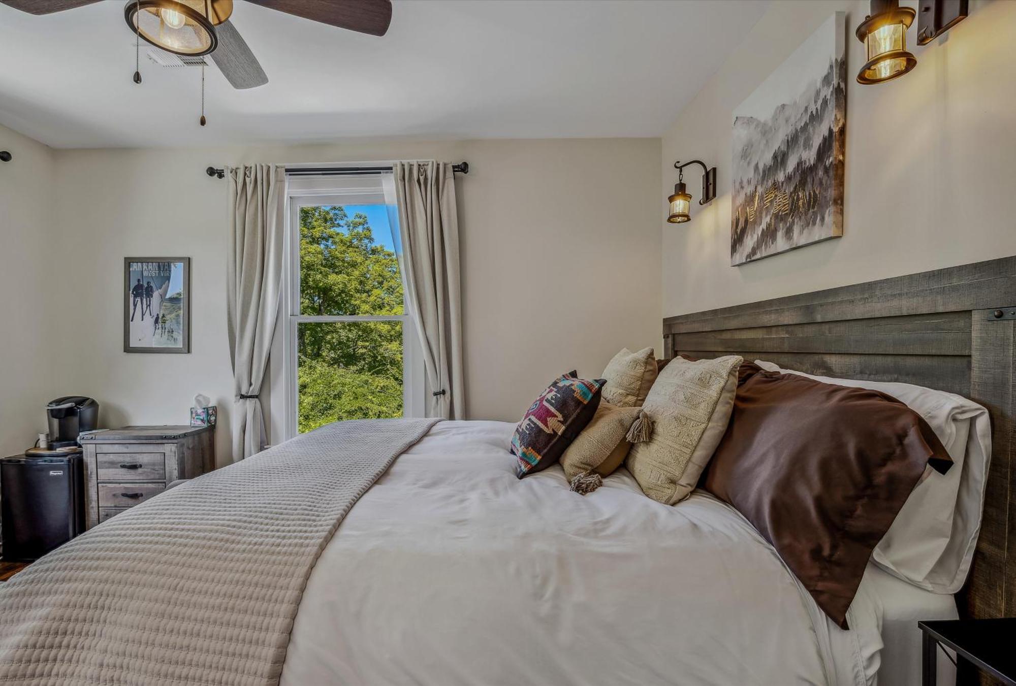 The Grand Castalian Inn Bed And Breakfast Бъркли Спрингс Екстериор снимка